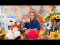 Sarah Ferguson reading Tree Full of Wonder by Anna Smithers