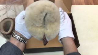 "AUSTRALIAN UGG ORIGINAL" CLASSIC SHORT CHESTNUT. MADE IN AUSTRALIA.