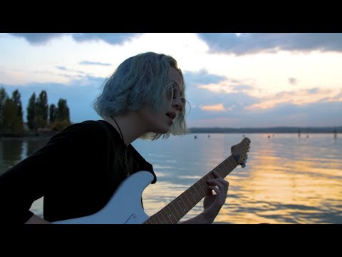 Sex - Raine Stern (live on a dock in Italy)