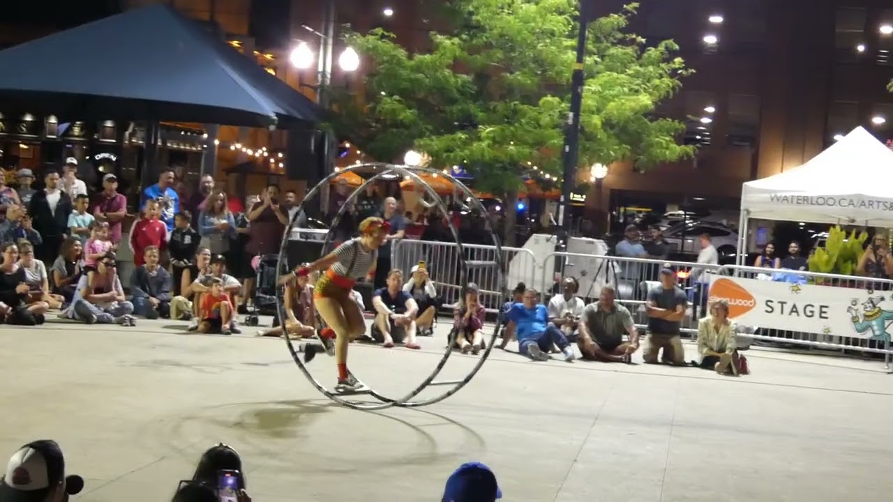 Plaf Show - The Sun Life Waterloo Busker Carnival 2025 - clip P1130620