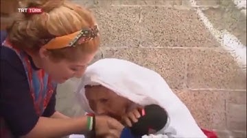 TRT Muhabirini Isıran Zombi Nine