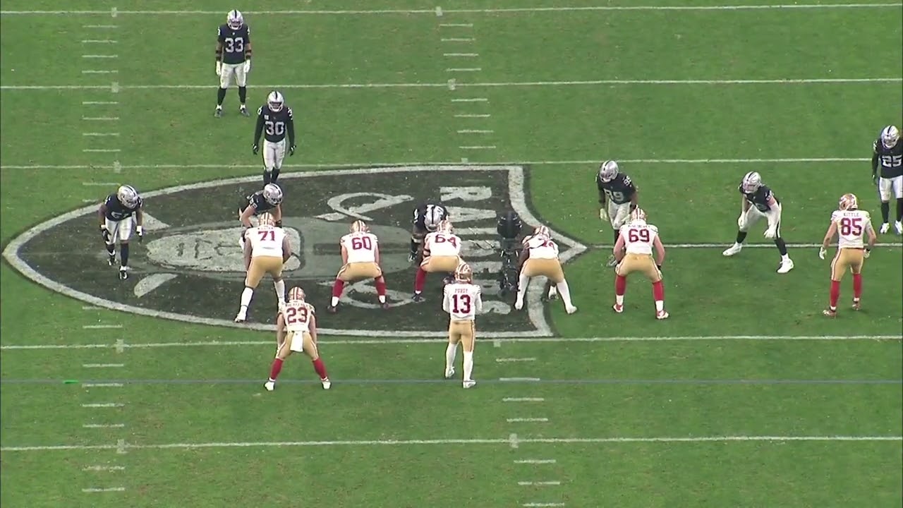 Christian McCaffrey screen pass vs LV week 17 2022