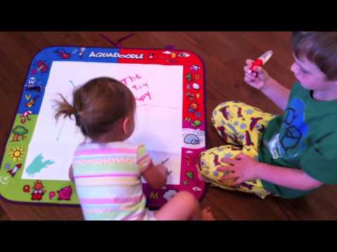 Spin Master AquaDoodle Classic Mat Review - The Toy Spy