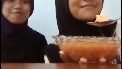 Tugas TIK membuat vlog (mereview makanan kaki lima )