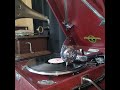 安田 祥子 ♪七つの子♪ 1953年? 78rpm record. Columbia Model No G ー 241 phonograph