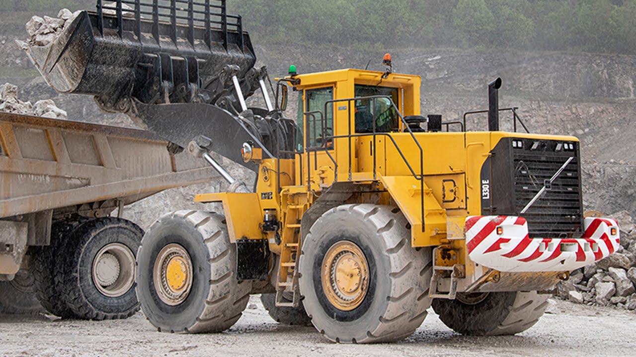 Hanson Cement - L330E Rebuild