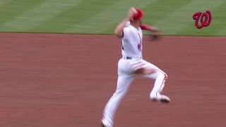 Espinosa makes long throw to nab Peraza