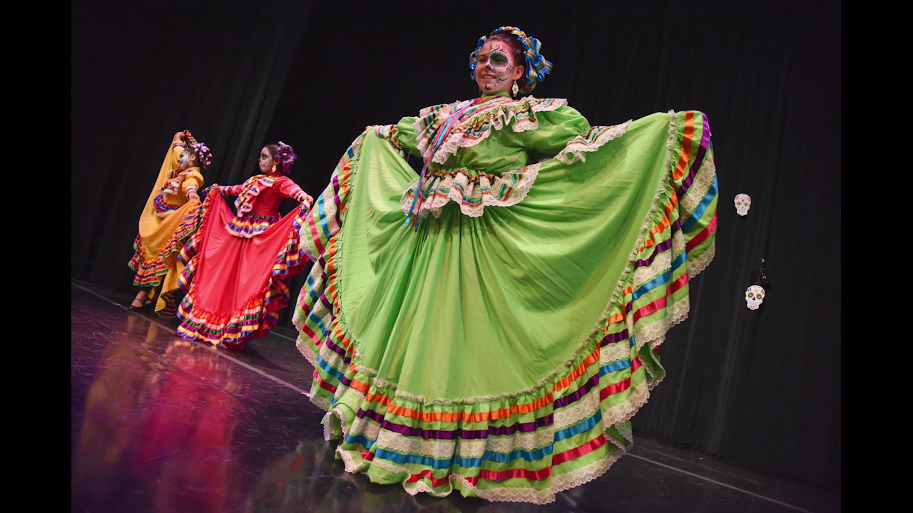 folkloric dresses