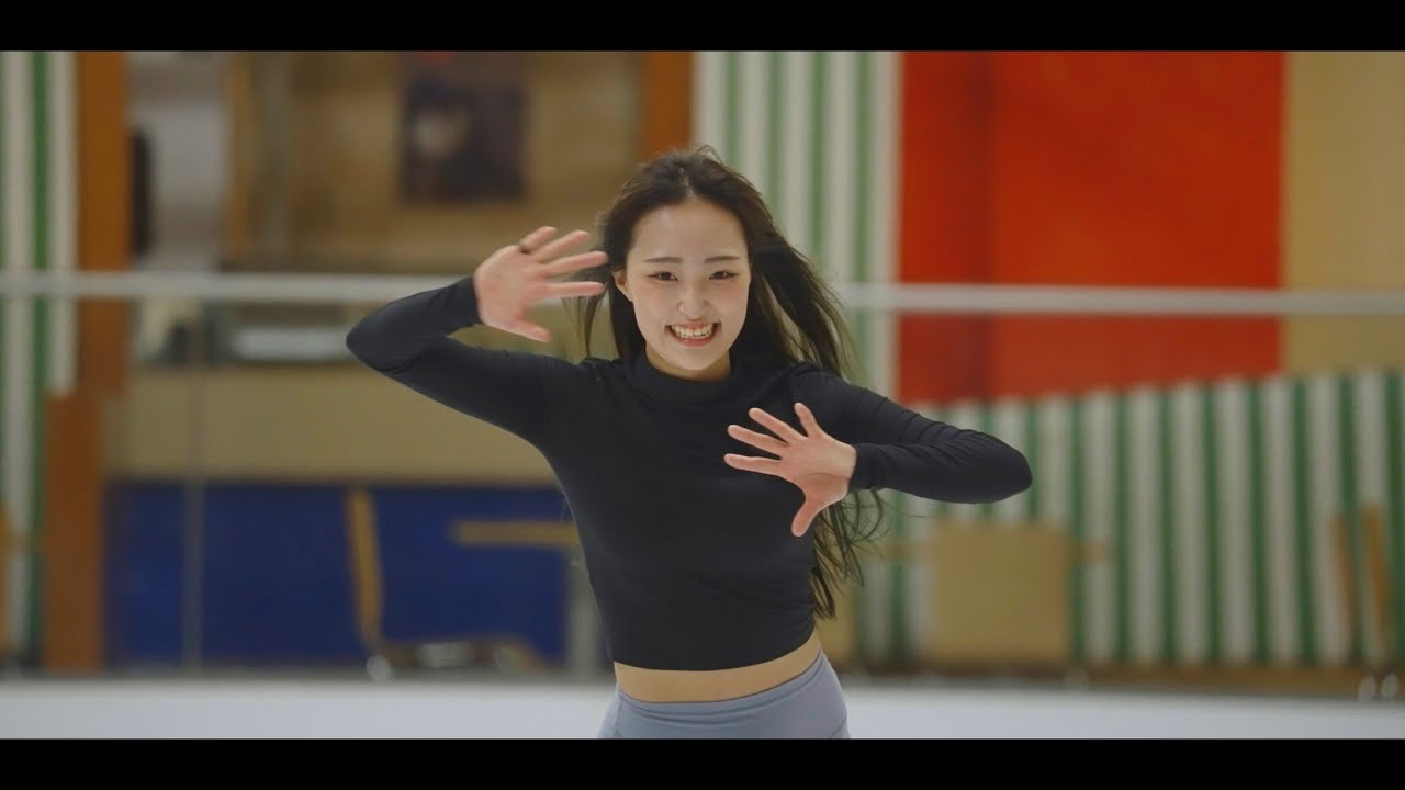 Skating at Busan Sinseagae ice rink - YouTube