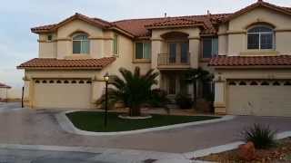 Room for rent in HUGE house
