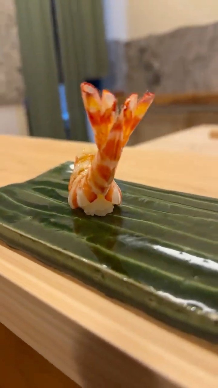 海老反りフォルムが神々しい車海老の握りが旨すぎる。 #sushi #寿司