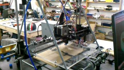 Reprap in action...