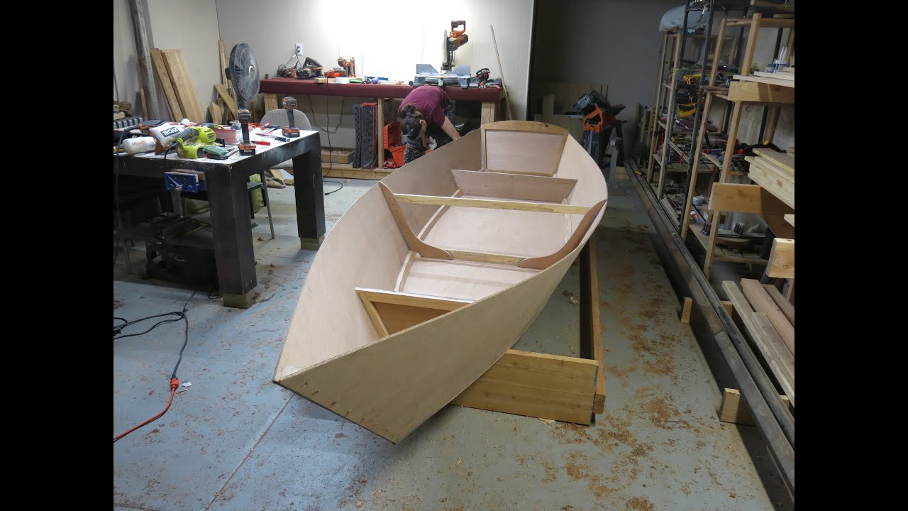 Building a Caravelle skiff - hull & bottom assembled! (ep5)