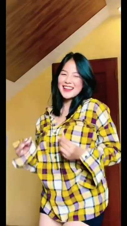 Yellow✨ #tiktok #dance #clarissecastillo #riri #trending