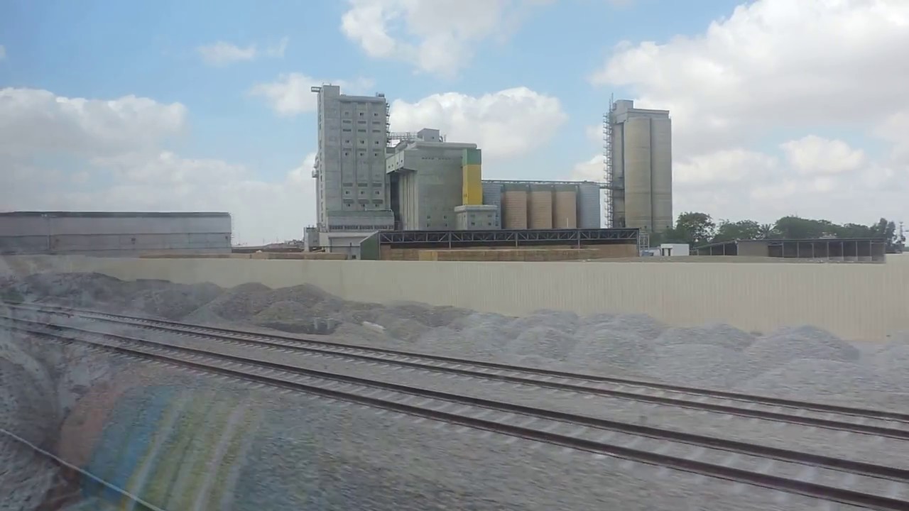 Поезд Тель-Авив - Беэр-Шева Въезжаем в Беэр-Шеву 24 мая 2017 Израиль ...