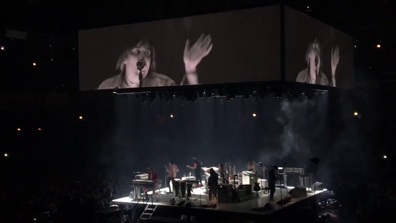Neighborhood 1 (Tunnels) (arcade fire live) united center, Chicago
