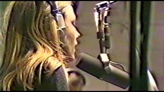 Video thumbnail of "Wolf Alice - Storms (Live at Toe Rag Studios)"