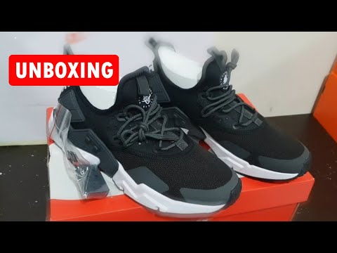 NIKE AIR HUARACHE RUN ULTRA BLACK! (UNBOXING & ON FEET) 