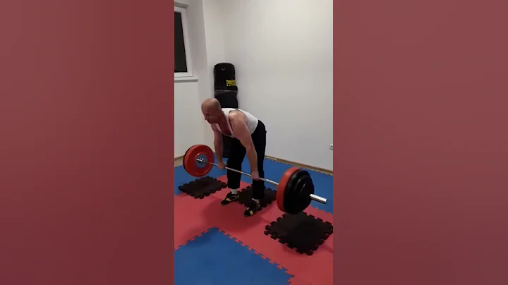 49Y MAN DEADLIFT 150KG