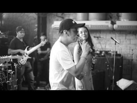 ทั้งชีวิต - ลิเดีย ศรัณย์รัชต์ & บี พีระพัฒน์ Live at Parking Toys