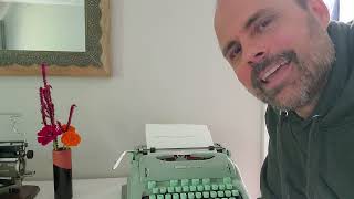 The benefits of using a typewriter to write novels and poetry.