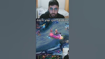 spear_shot Clutches INSANE 1v3 Triple Kill Dive With No HP!