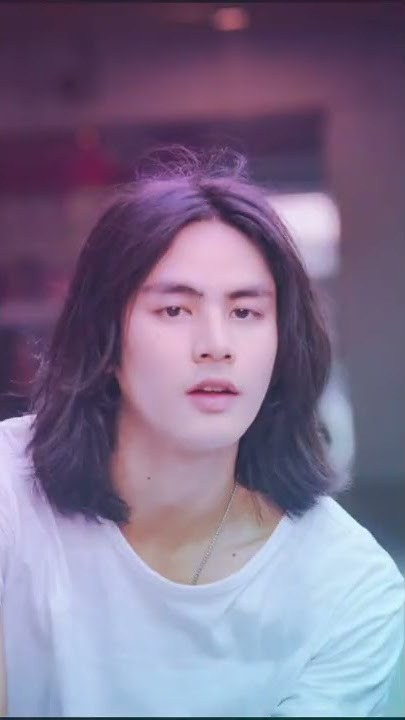cowok gondrong tuh keren yg setuju like 😂😂