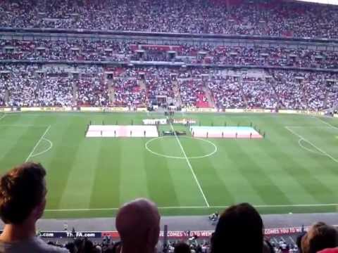 England supporters sing the national anthem against Hungary on Wembley (11.8.10)