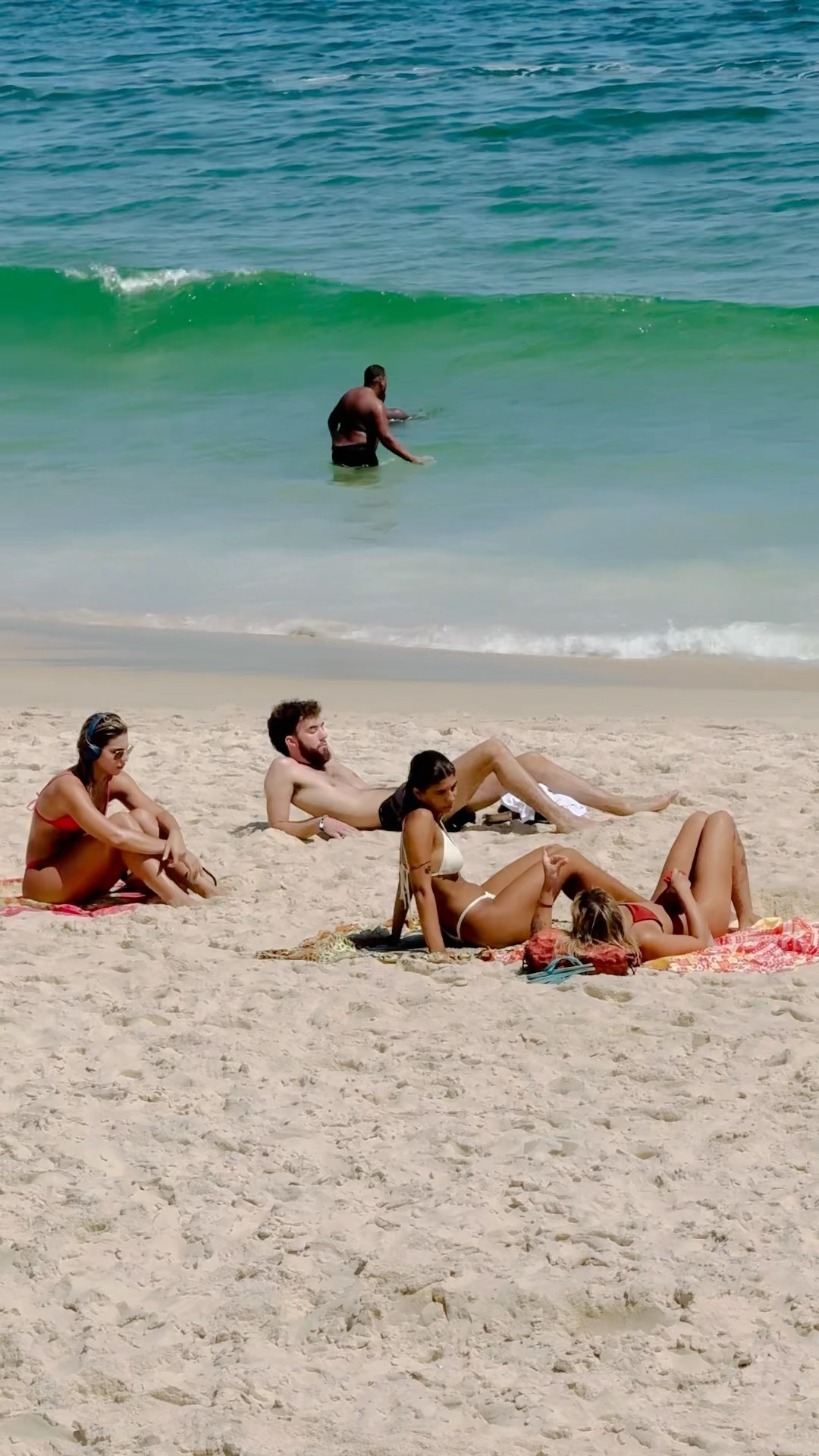 ?? Leblon Beach Best Travel