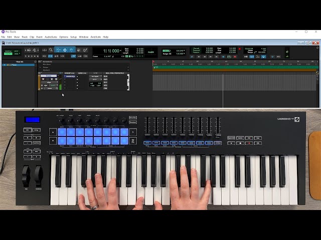 LaunchKey 37, Piano qui se connecte au PC portable/ fixe. Il n'a