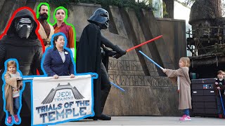 JEDI TRAINING - 5 year old takes on Darth Vader and Kylo Ren - Disney World