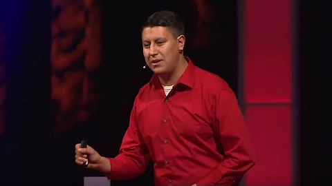 Through the eyes of a child immigrant | Erik Gomez...