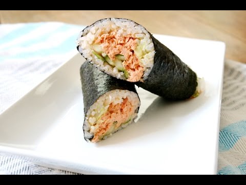 How To Roll Sushi Without A Mat- Spicy Salmon Sushi Wraps