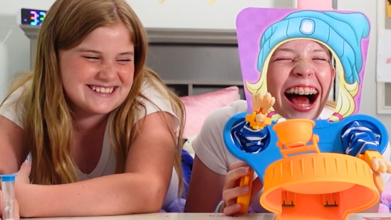 We Play Marshmallow Madness !!