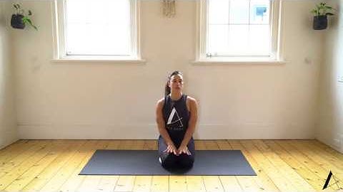 Yoga Tutorial - Wrist Prep Mobility (First Knuckle Push-ups #1)