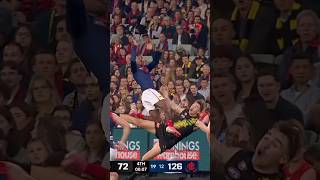KOZZY PICKETT TAKES A SCREAMER!!! 🤯 #afl #footy