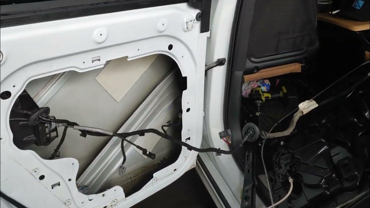 Volvo xc90 t6 stuck door How to open a rear door that will not open