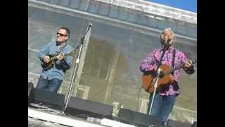 ROBYN HITCHCOCK & JOHN PAUL JONES - "Tangled Up In Blue (Dylan cover)" live 10/6/12 chords