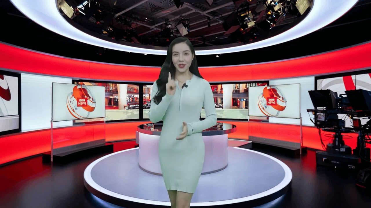 Imran Khan: Jail term suspended for Pakistan's former leader - BBC WORLD NEWS