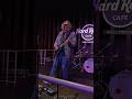 "Walking over the battlefield" intro with guitarloopstation live @HardRock cafe hollywood