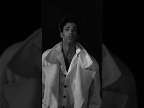 Video Under The Cherry Moon