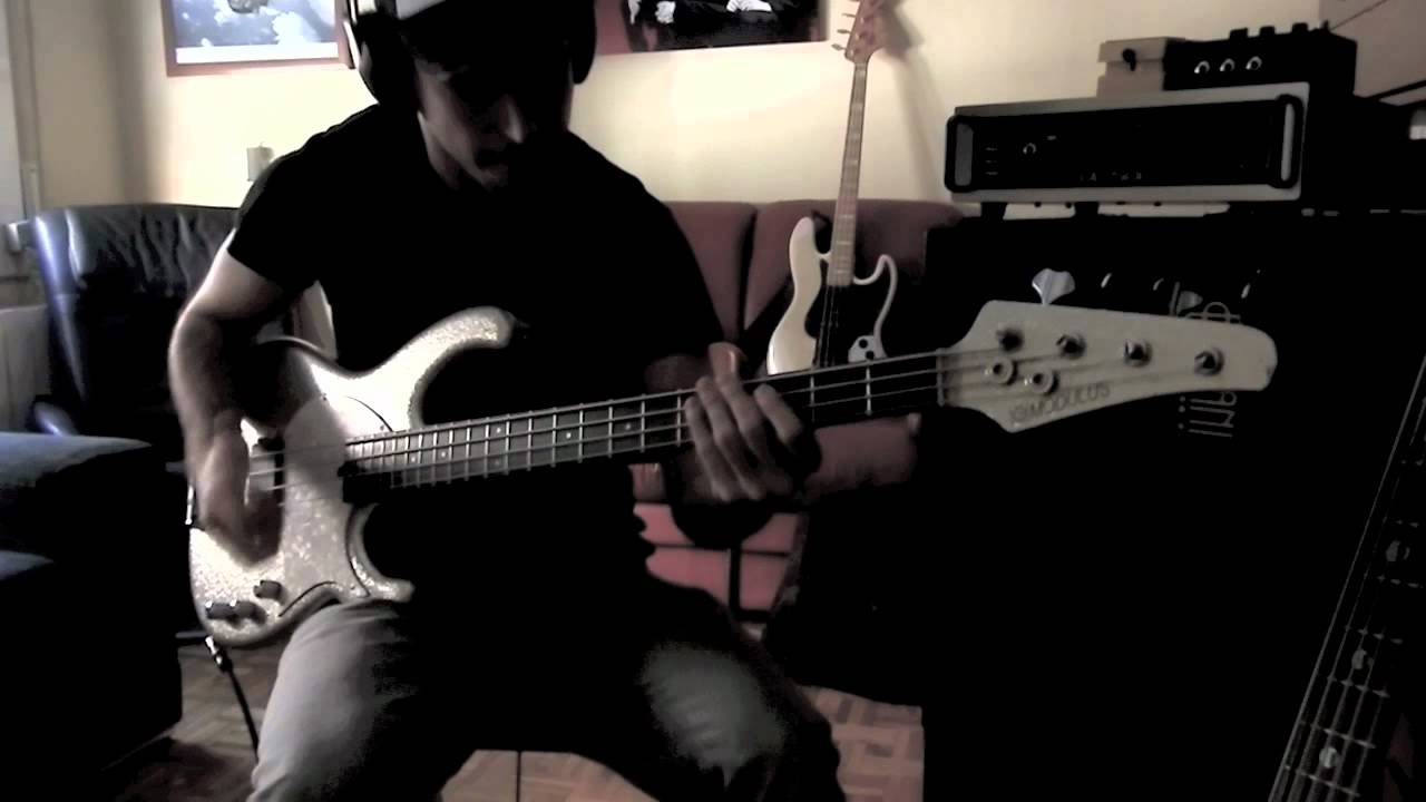 Michael Jackson - Get on the Floor [Bass Cover by Miki Santamaria] Louis Johnson tribute - YouTube