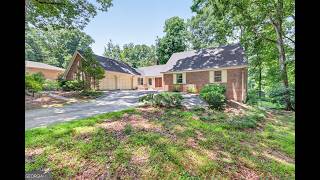 2220 Valley Creek Circle, Snellville, GA, 30078 Tour - $365,000