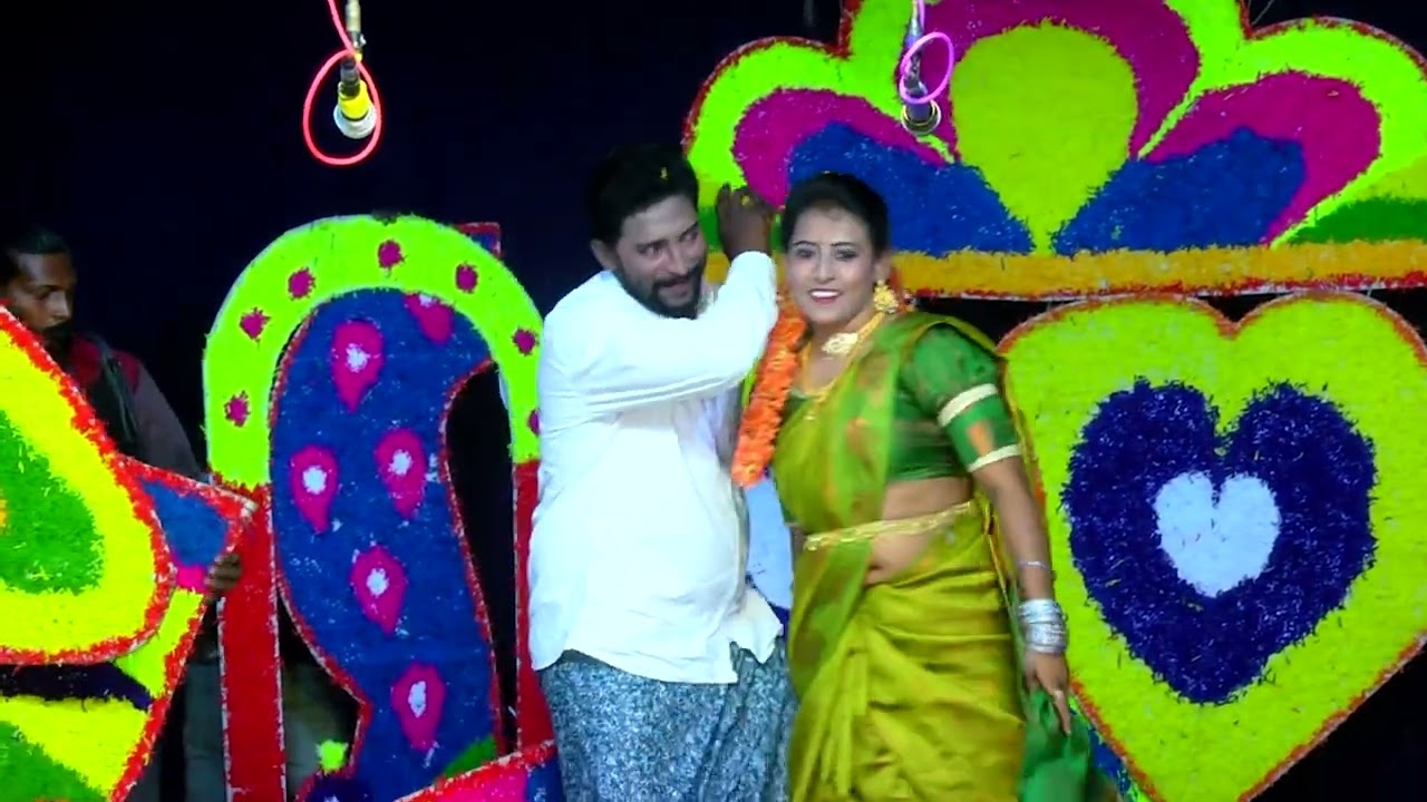 గోదారి గట్టు మీద రామచిలక వే