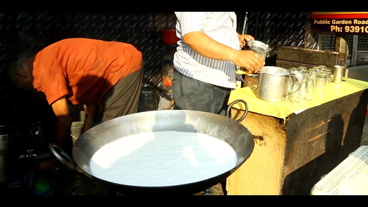 Kadai Doodh (Milk) Indian Street Food Amazing Kadai Milk Making