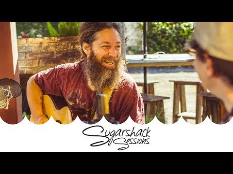 Mike Love - Gonna Make It (Live Acoustic) | Sugarshack Sessions