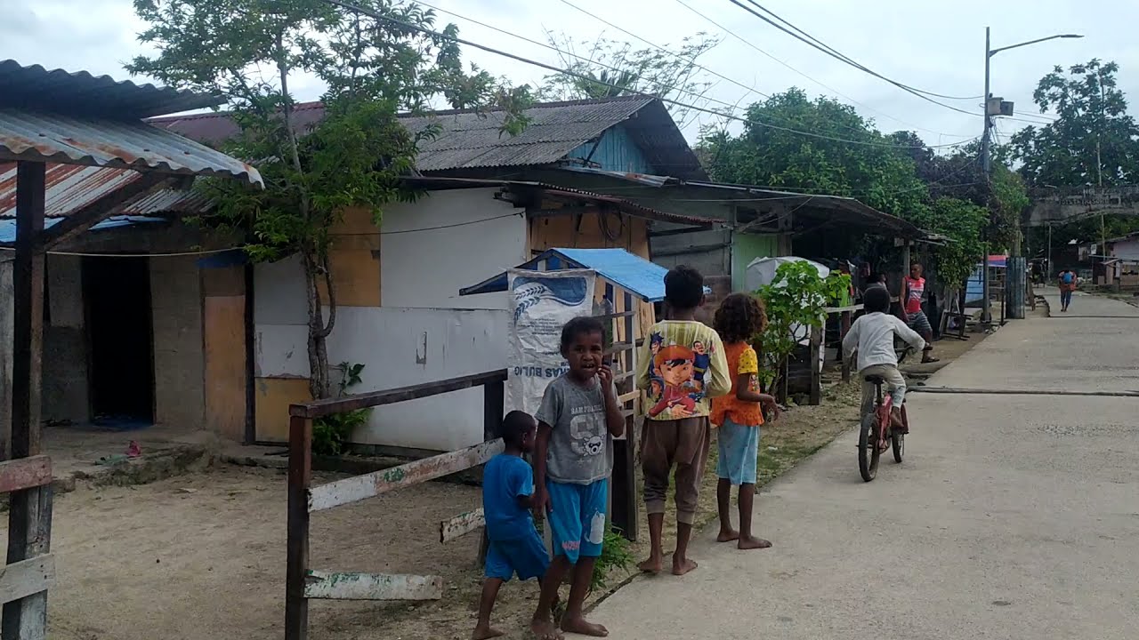 Keliling Pulau Dom / Doom / Dum - Pulau Kecil Penuh Sejarah Sorong Papua Barat