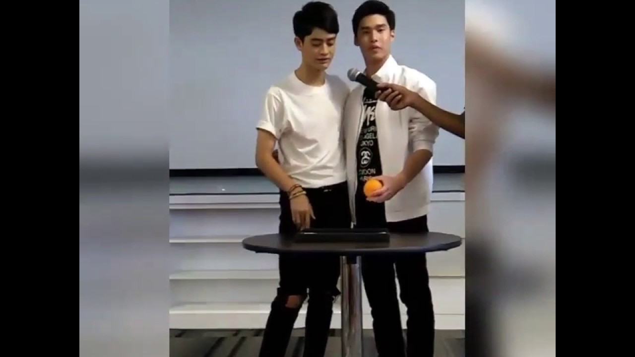 220417ไนซ์พีคบูมพีค - การยืนแกะส้มมันช่างต่างกัน (ดูจากการโอบกอด)55  #MIRinMalaysia2 Cr.Detanq