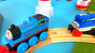 Thomas the train | Toy Video for kids | wooden railway | locomotives, steam engine