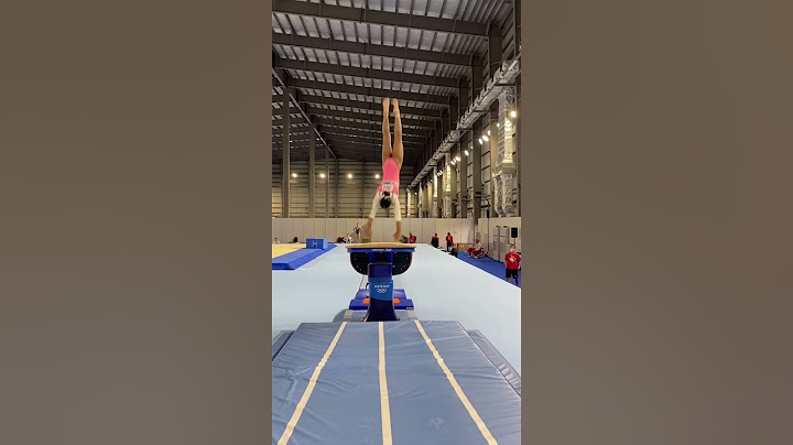 Rebeca Andrade being iconic 💖 | 📹: (IG) rebecaandrade